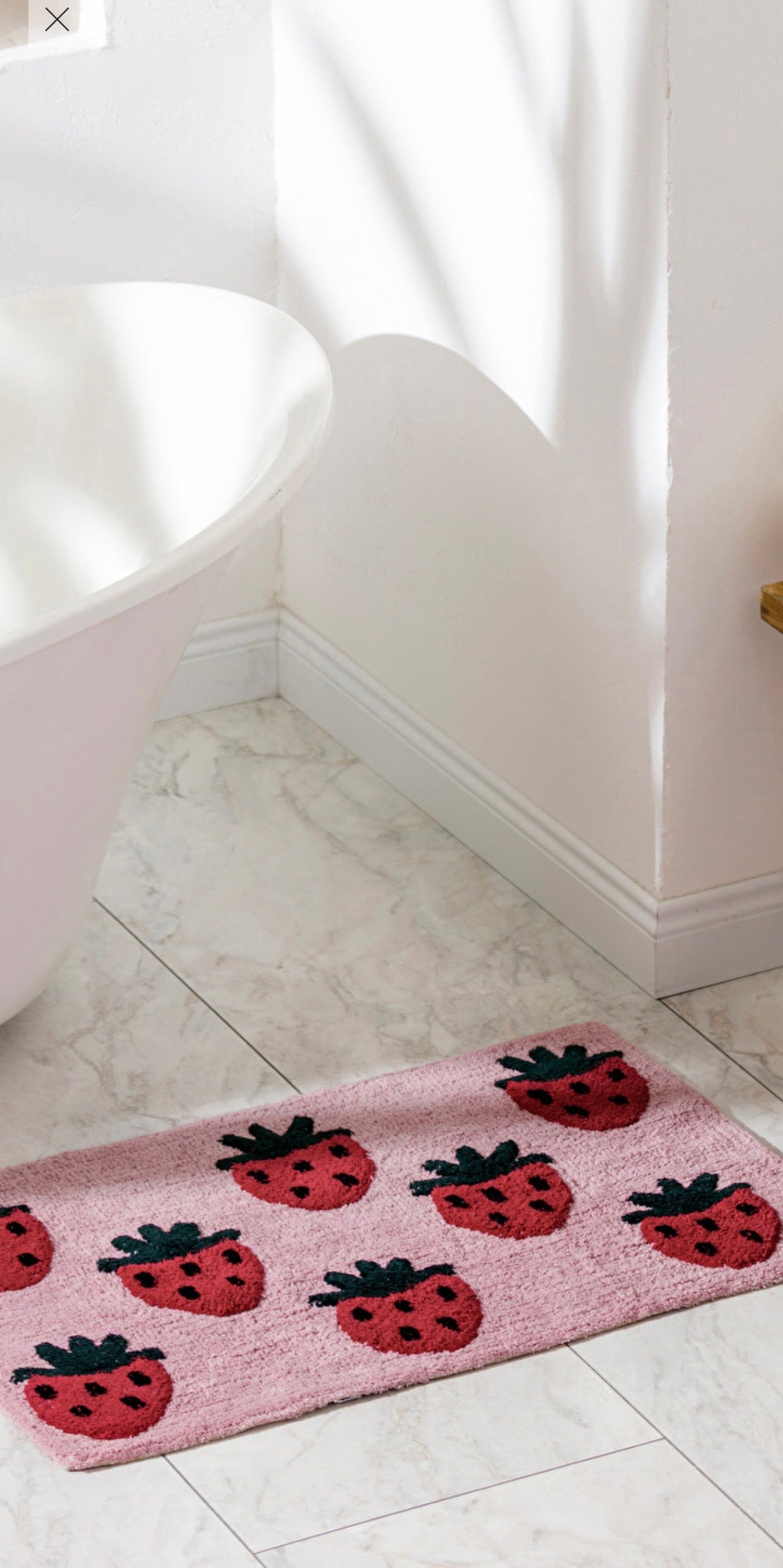 🍓 Erdbeer-getuftete Badematte – 50 × 80 cm